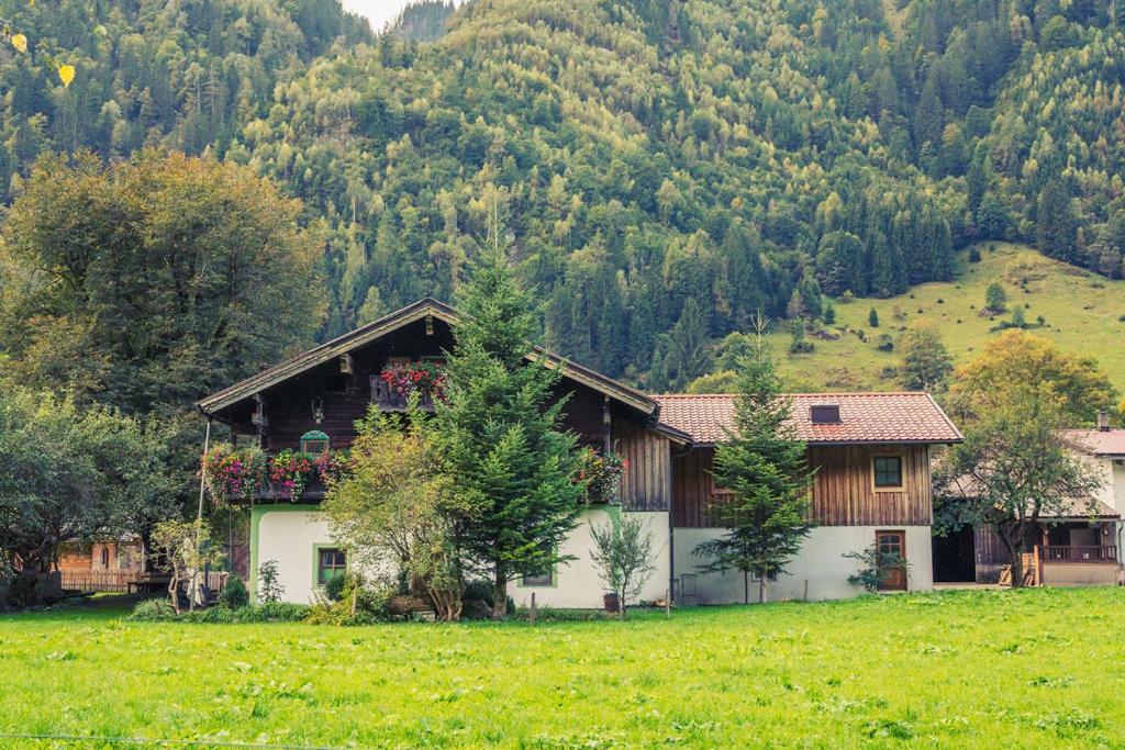 Hirzbachgut Villa Fusch an der Grossglocknerstrasse Luaran gambar